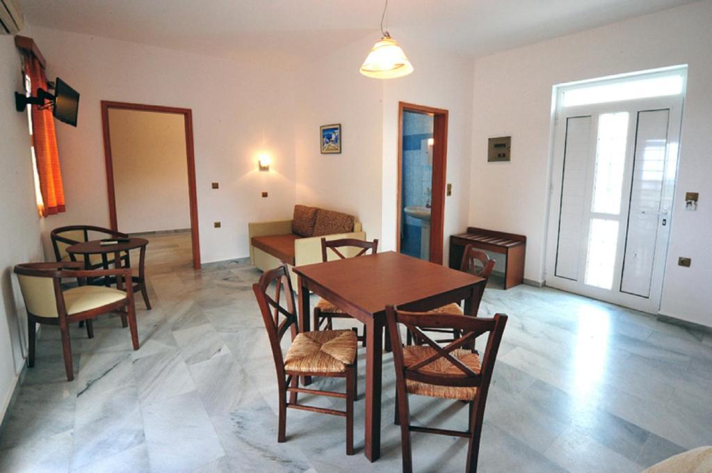 Aparthotel Anna Ageliki Damnoni Pokoj fotografie